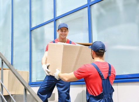 Mobile self storage container delivery in Streatham